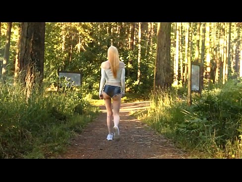 ❤️ Lijepa žena se kreće polako, a ne goli video Jebeni video na hr.mysexpics.ru ❌❤